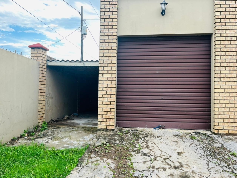 4 Bedroom Property for Sale in Mdantsane Nu 17 Eastern Cape